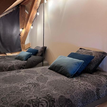 Bed and Breakfast Refuges Sous Les Toits Bourg-Saint-Maurice Exterior foto