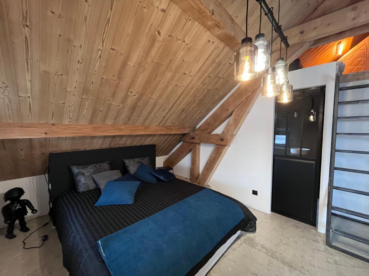 Bed and Breakfast Refuges Sous Les Toits Bourg-Saint-Maurice Exterior foto