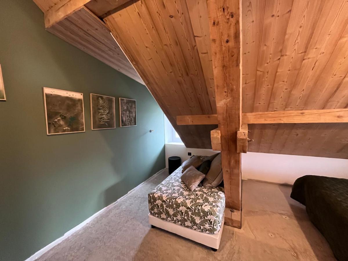 Bed and Breakfast Refuges Sous Les Toits Bourg-Saint-Maurice Zimmer foto